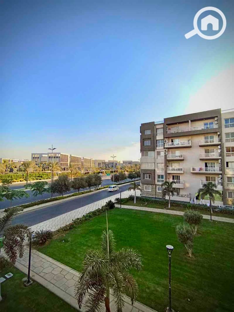 10 ad496e71-e5c4-4962-b9be-58dd1733f84e. jpg