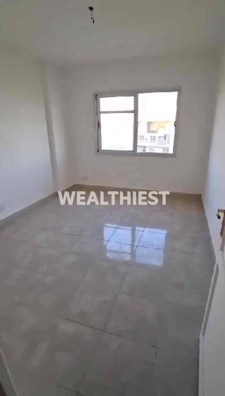 10 bd630098-b94b-423a-85e6-55e766324c86. jpg