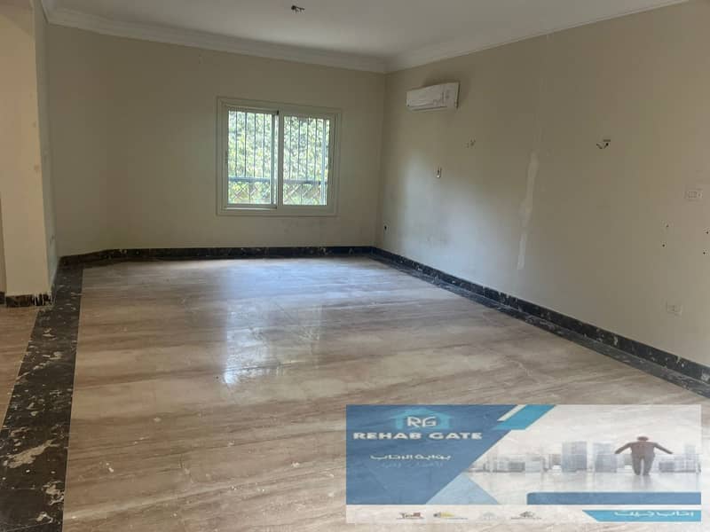 12 ae2bd7fc-c6d4-47ef-87c2-aedc54b61c83. jpg