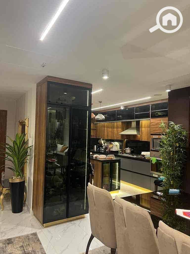 5 51c3a26c-ce26-4325-8586-8ab12625d51b. jpg