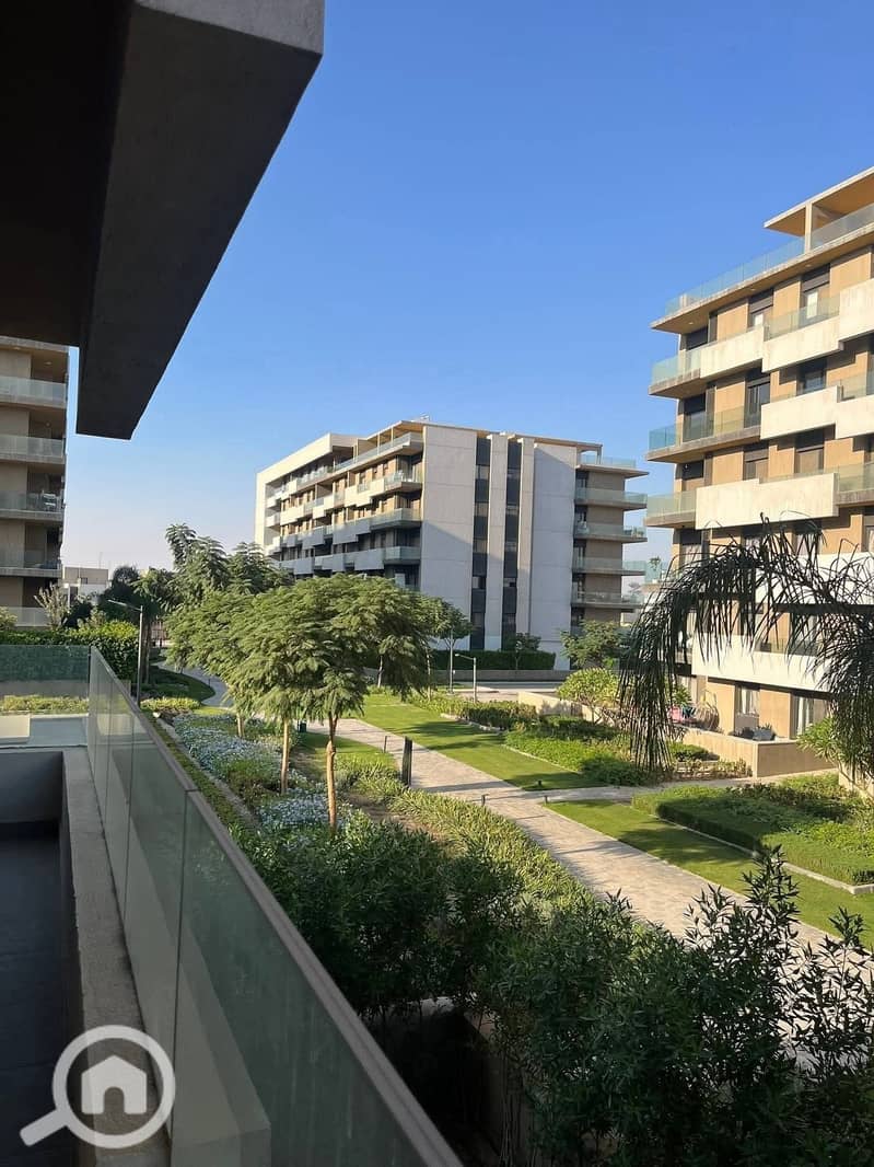 7 584438906_784751471286578_1324738294997500237_n. jpg