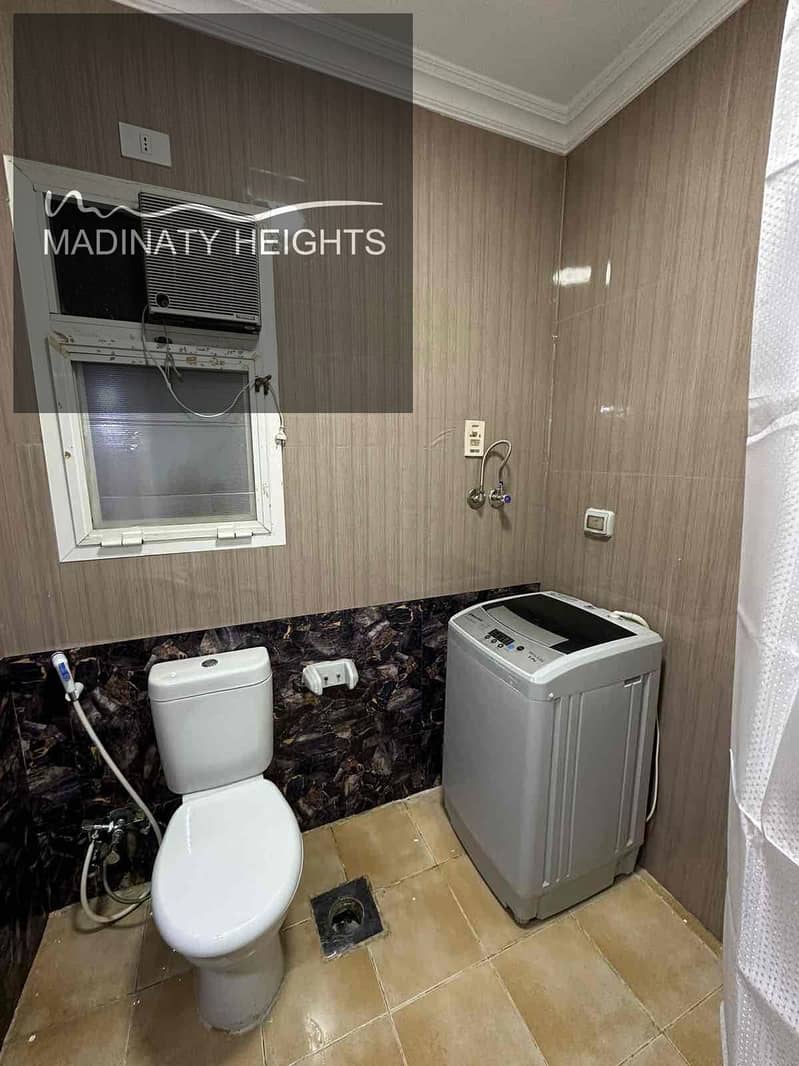 10 17648f2c-6d9d-4c08-b634-30cac1507c0b. jpg