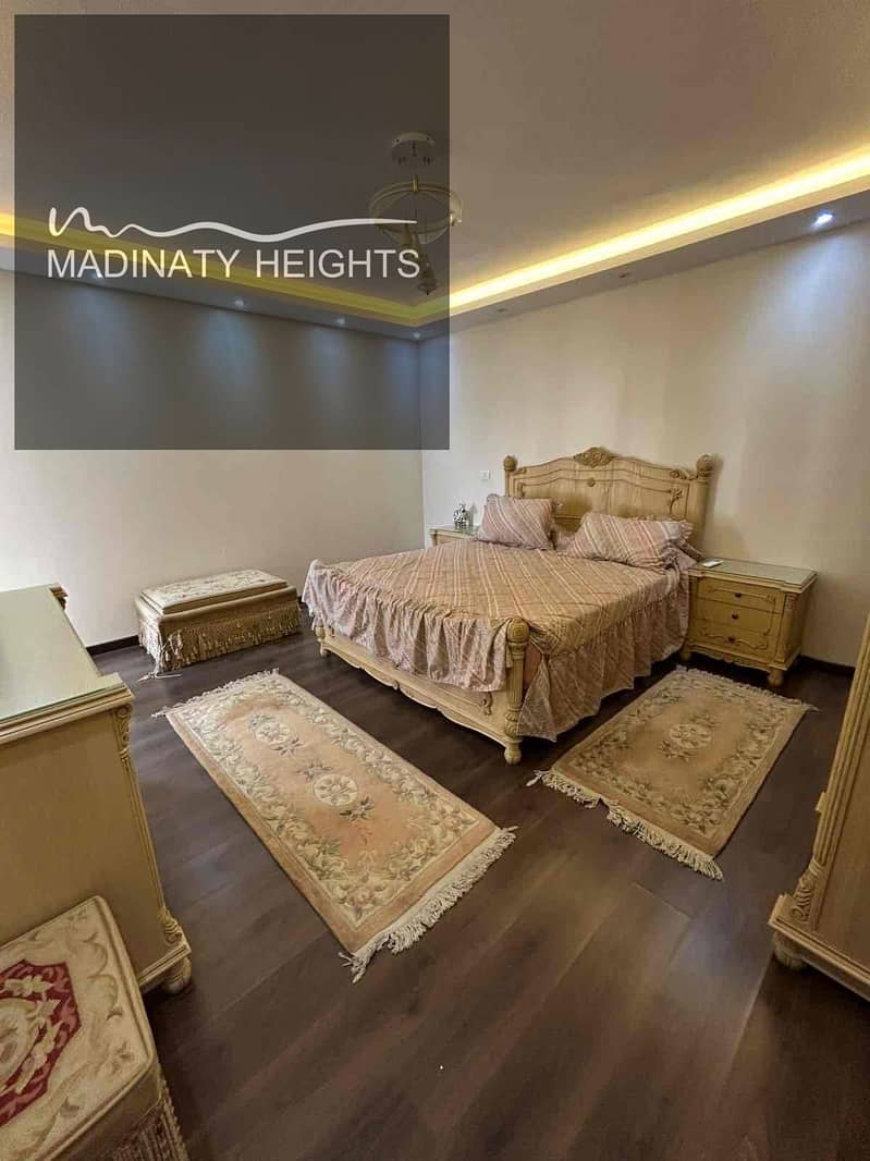 4 c18ebf07-c7ed-4190-b9f9-3d75d7ff8a97. jpg