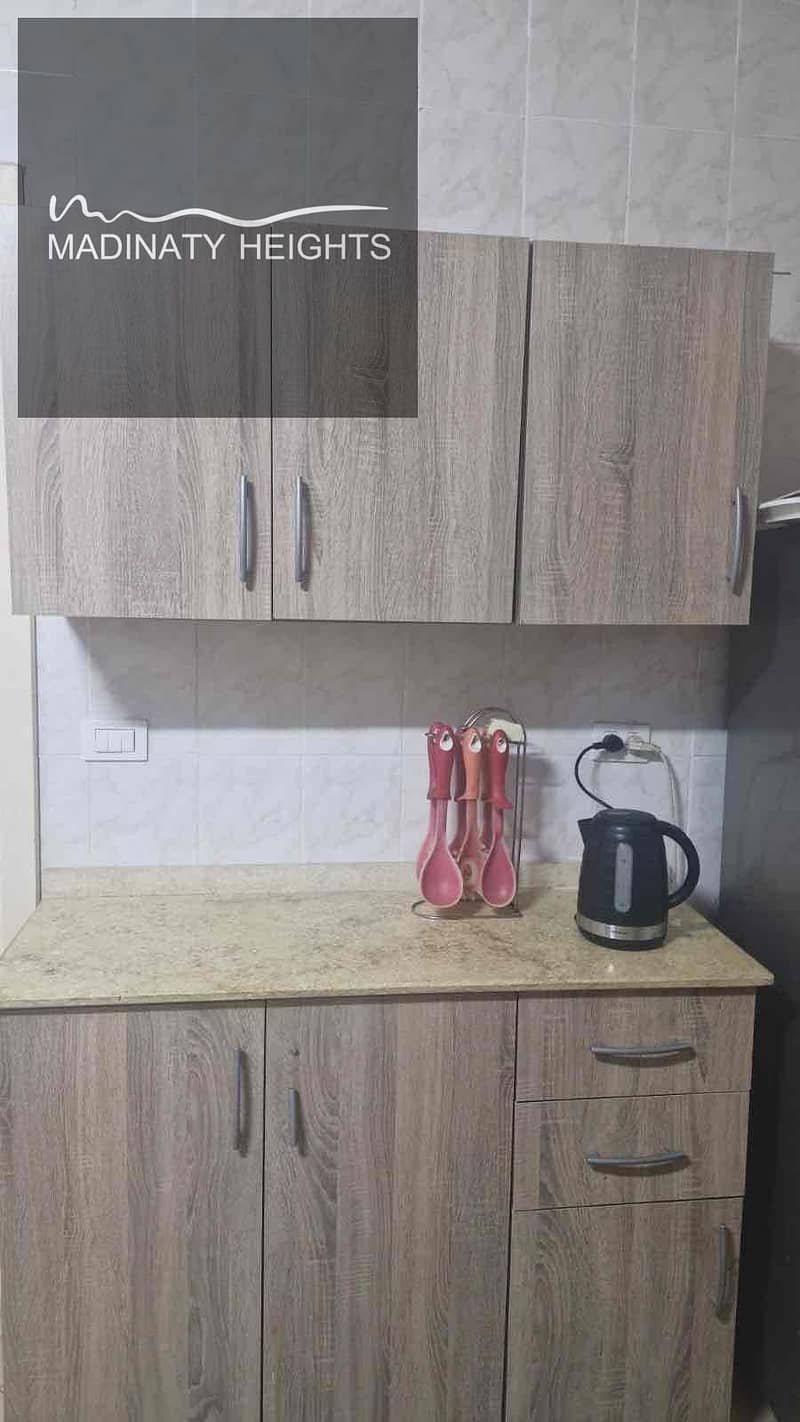 33 e2d288b8-cd35-42fc-a345-1dbb82e94b7d. jpg