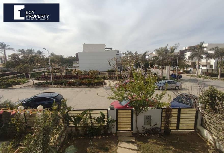 9 9a2260e4-5a04-4e26-823e-7db25e3fcdc4. jpg