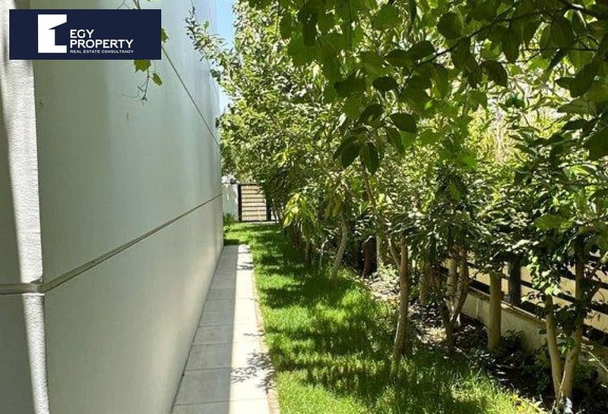 10 4337979f-91a8-431c-8fbb-3d50a2369085. jpg