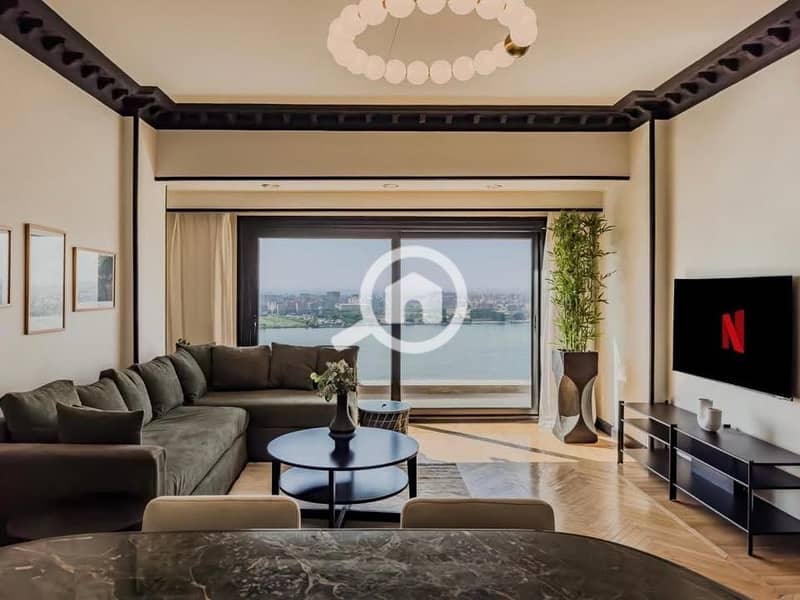 8 560472188_24826993310295916_4703528403313962409_n. jpg