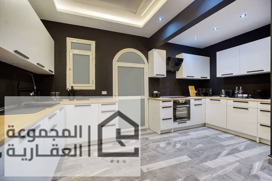 8 cc5af216-4d53-4d41-850c-43bf1ae411e0. jpg