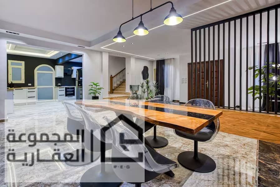 10 70928f52-465b-4762-b099-007cdd36c4be. jpg