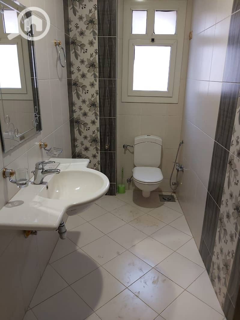 4 WhatsApp Image 2025-11-25 at 2.33. 10 PM (1). jpeg