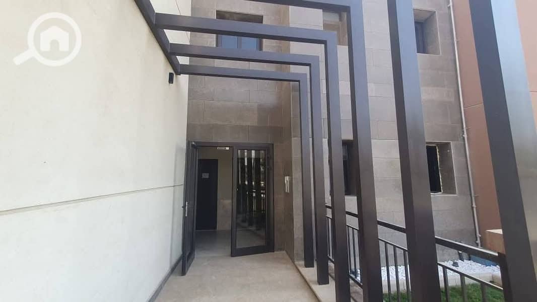 8 581950578_122261681588023546_8086936099646752378_n. jpg