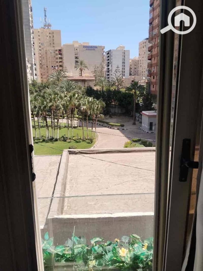 9 55a47a04-70f4-44b8-a57c-e72ee1cee553. jpg