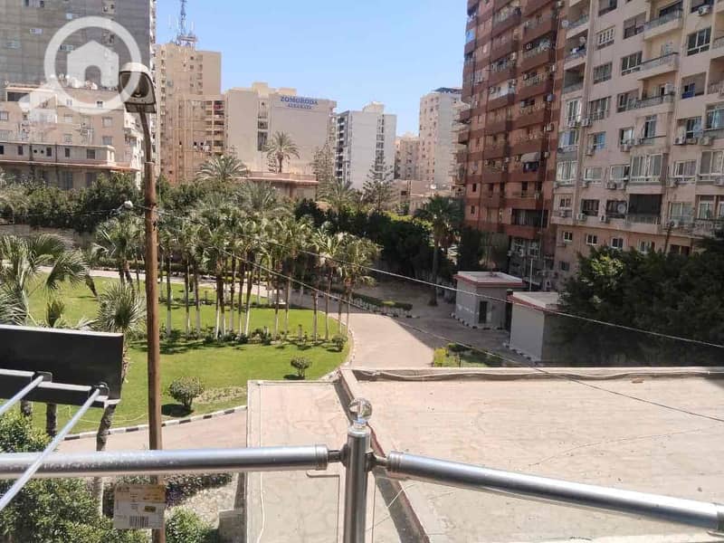 10 2ae7d5b2-a82c-4e8a-be8b-cfd682709d48. jpg