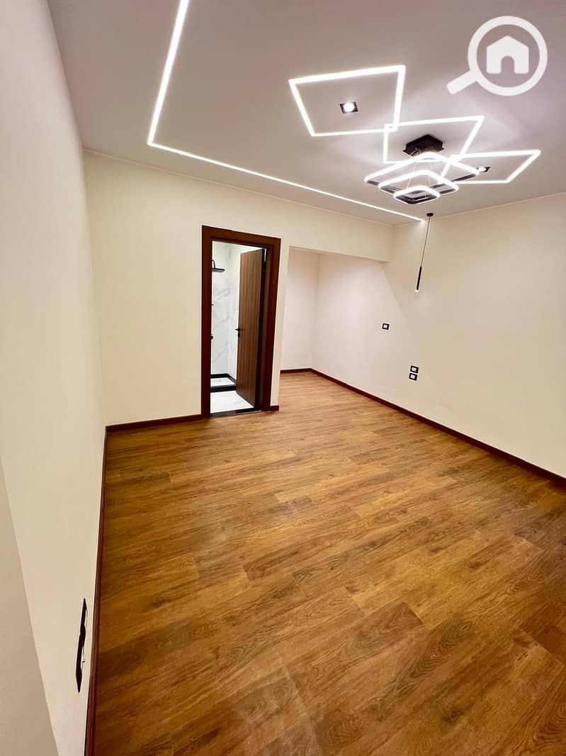 10 WhatsApp Image 2025-11-25 at 8.58. 42 PM (7). jpeg