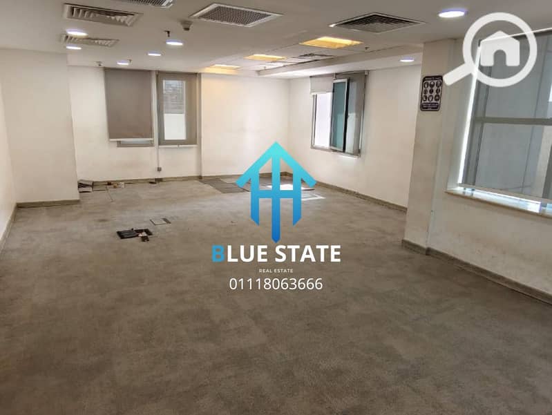 3 01118063666 (6). png