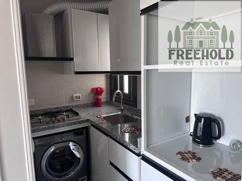 3 f6b42565-139d-494a-b547-823178f28dc4. jpg