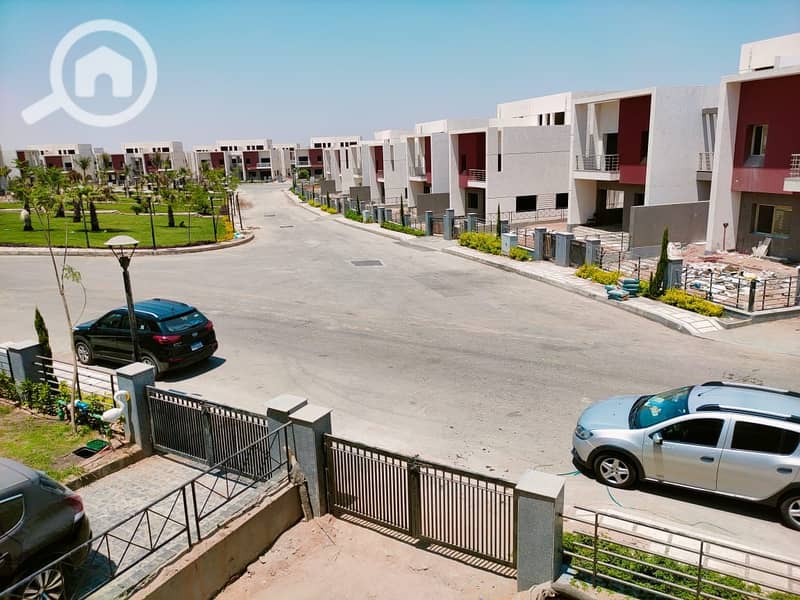 5 ddd5f0c0-523c-49e5-8d89-7bc19b64fabd. jpg