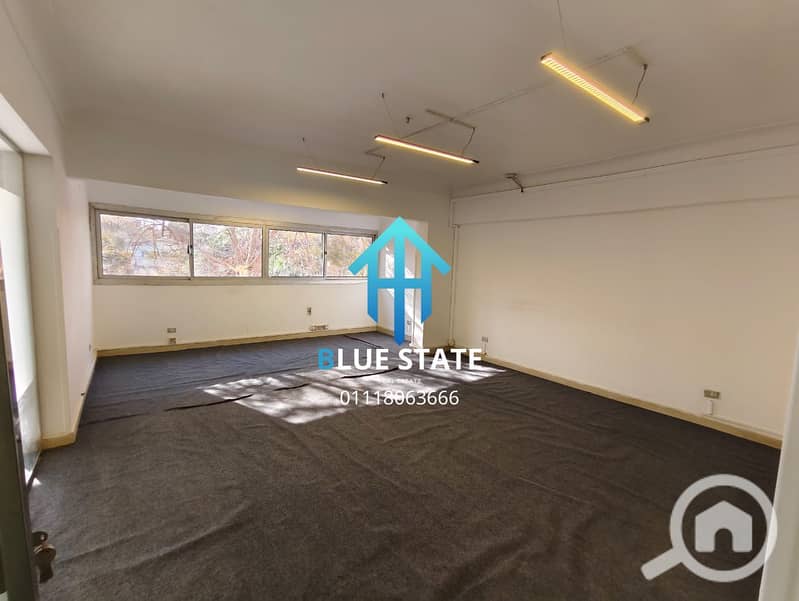 3 01118063666 (17). png