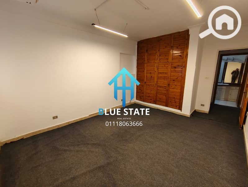 15 01118063666 (18). png