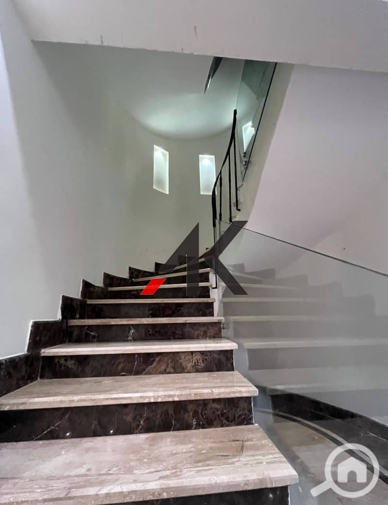 5 WhatsApp Image 2025-11-25 at 9.49. 30 AM. jpeg