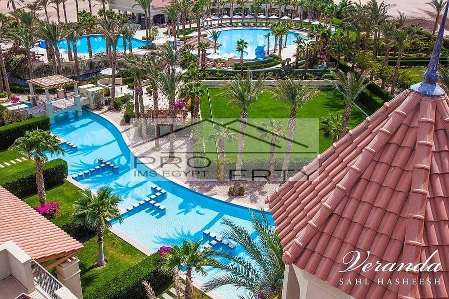 15 e2f36e50-29b6-43cc-bb84-bfac54893a36. jpg