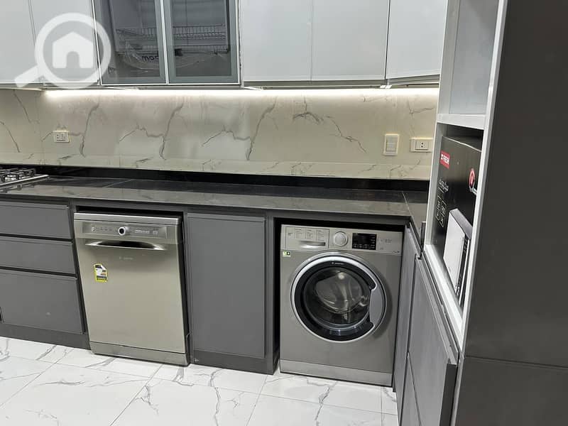 15 82c01be5-0d65-478d-b3d4-64ae4fc87c37. jpg