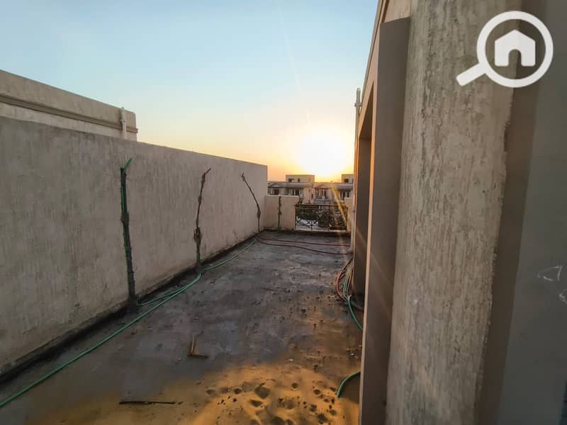 7 12ee952d-3771-482a-a54b-1d9f72c6f74d. jpeg