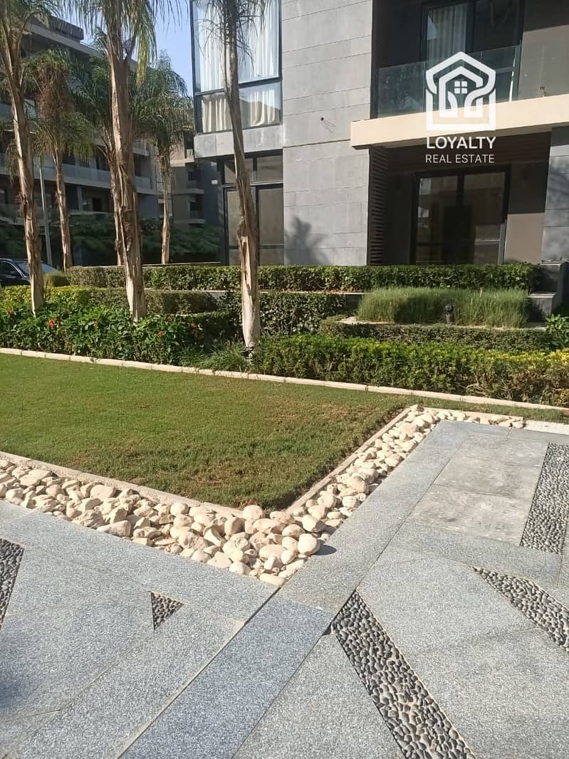 5 c8073305-9ec2-4b95-ac5b-cd2042208777. jpg