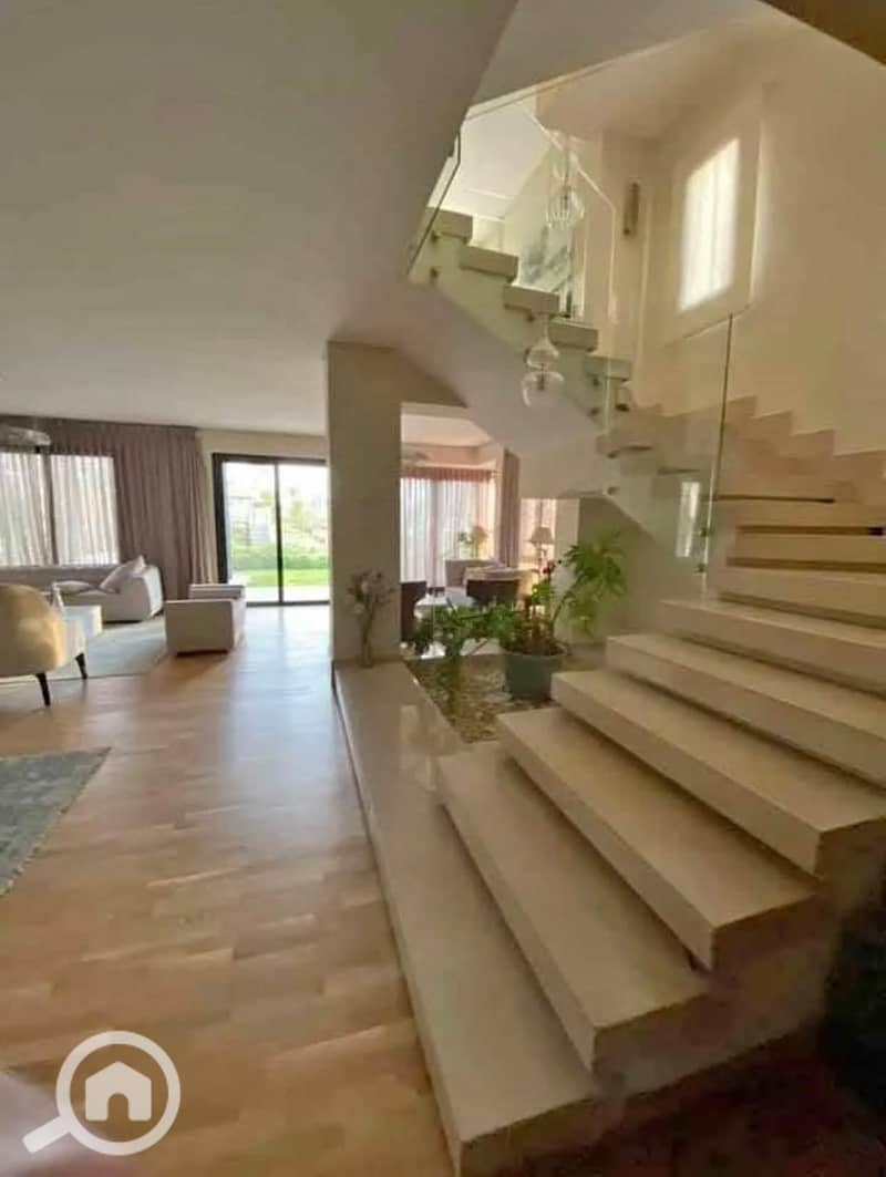 6 350124142_214347901421522_3956709138202370746_n. jpg