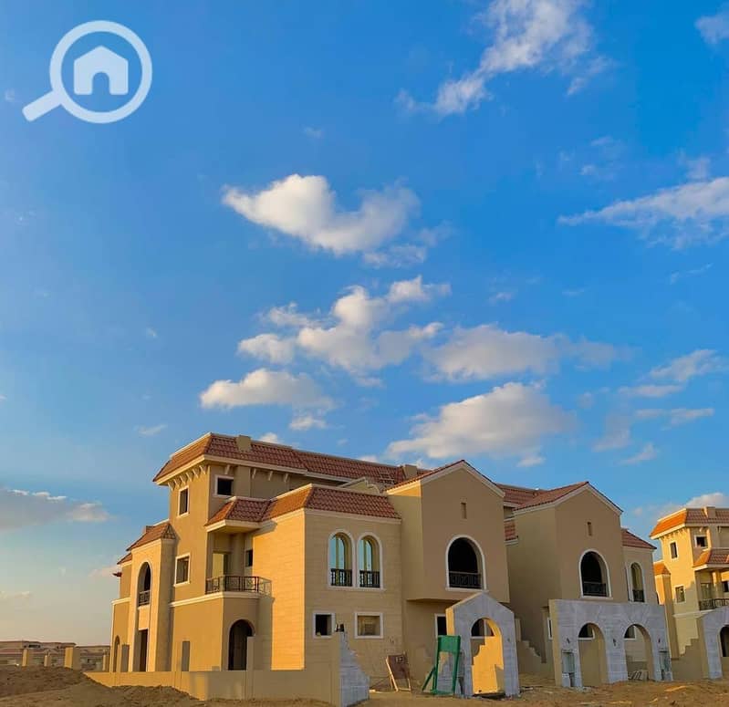 12 518118963_2376707082728751_1747895900146378743_n. jpg