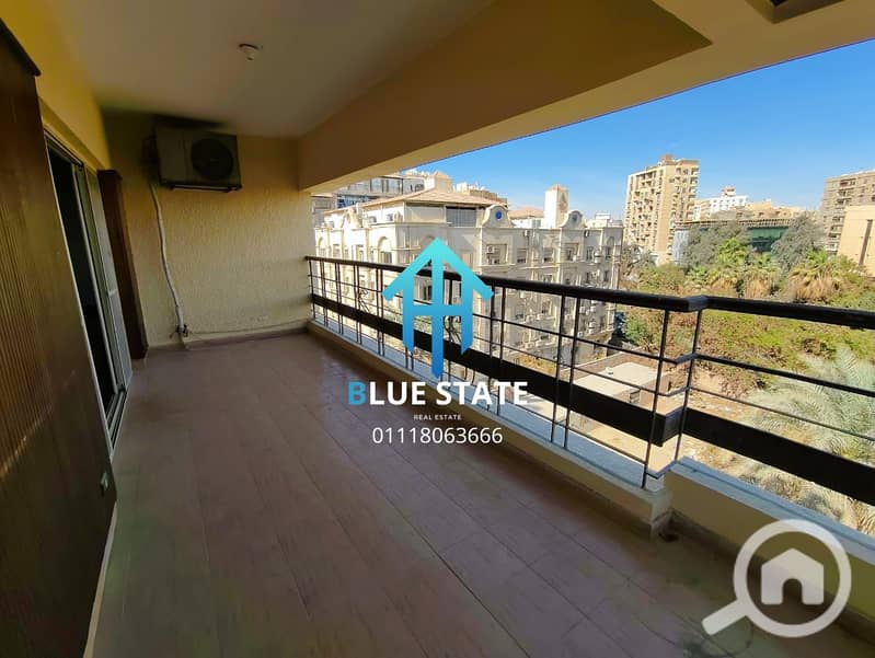 2 01118063666 (11). png