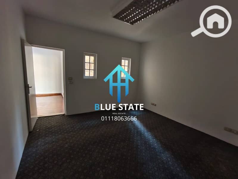 4 01118063666 (15). png