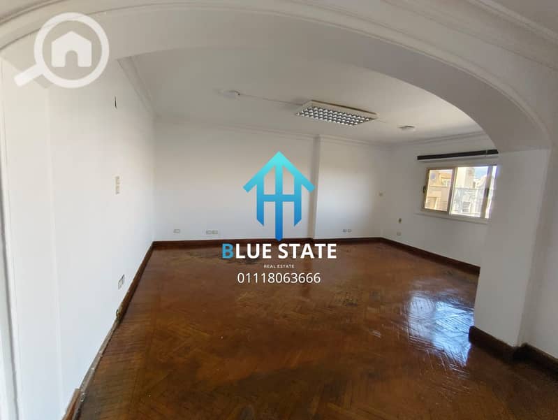 10 01118063666 (8). png