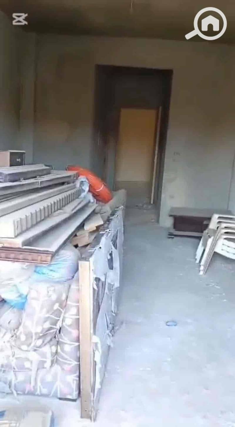 2 8eee9034-e858-4cc8-a4ef-fd6ddbeeff24. jpg