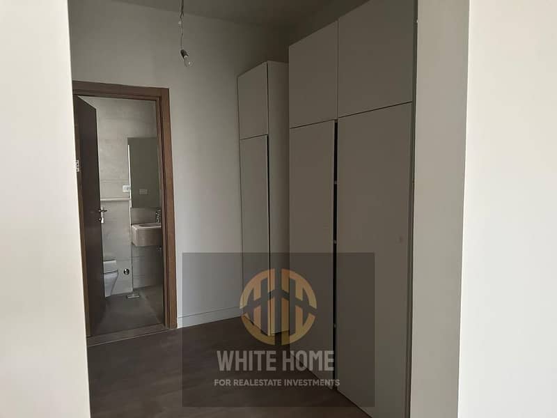 5 b4c4e43b-2184-492c-b72b-4be65e72d91d. jpeg