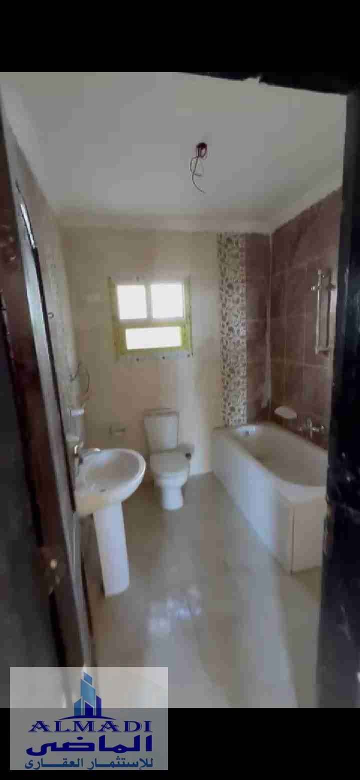 5 Screenshot_20251124_130339_com. whatsapp. jpg