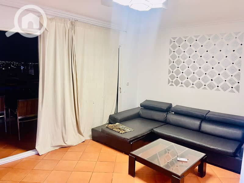 9 333c0d1f-f541-411e-b965-5dd4e5ab217a. jpeg