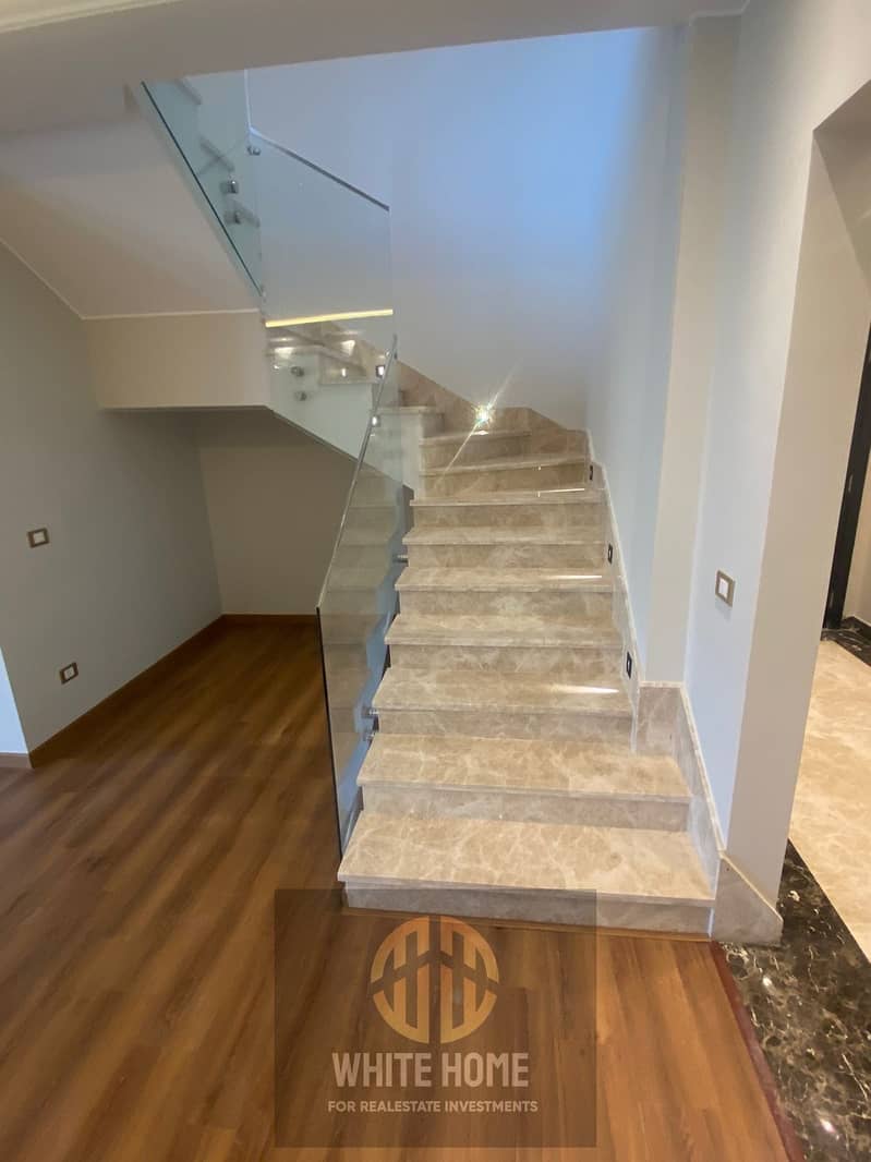 10 9b8c9832-af9f-4ff6-bf84-97beb3a2d269. jpeg