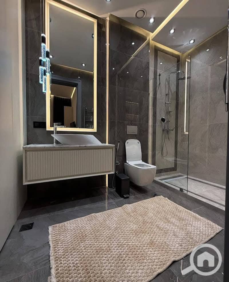 8 577015205_122139622706933042_32871590095474245_n. jpg