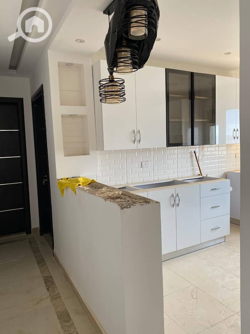 7 6e431a30-9296-4f85-a5cc-fa965668a321. jpg