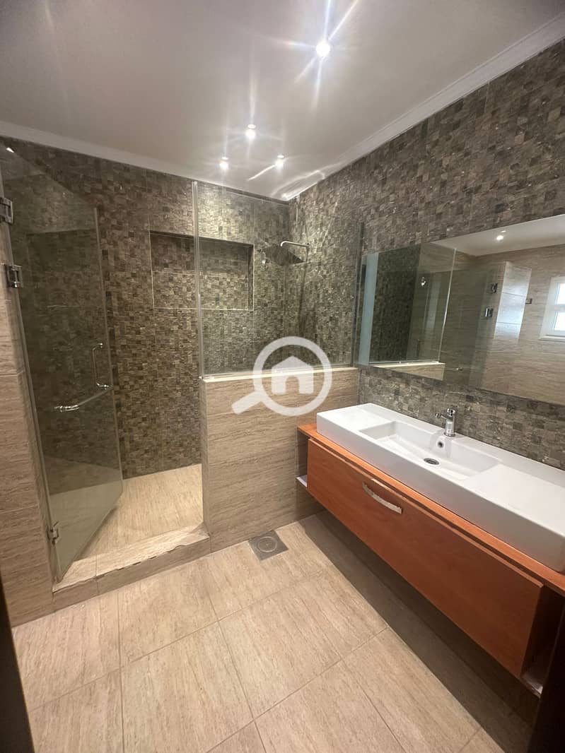 4 WhatsApp Image 2025-11-25 at 10.22. 33 PM. jpeg