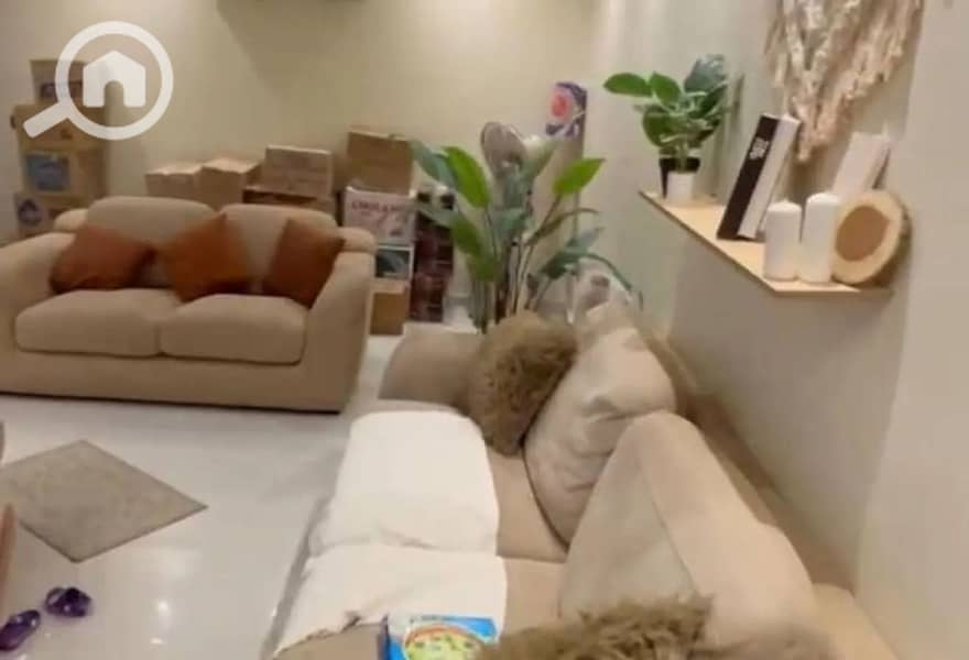 8 1b7de548f77e41d981fc5e251acc705b. jpg