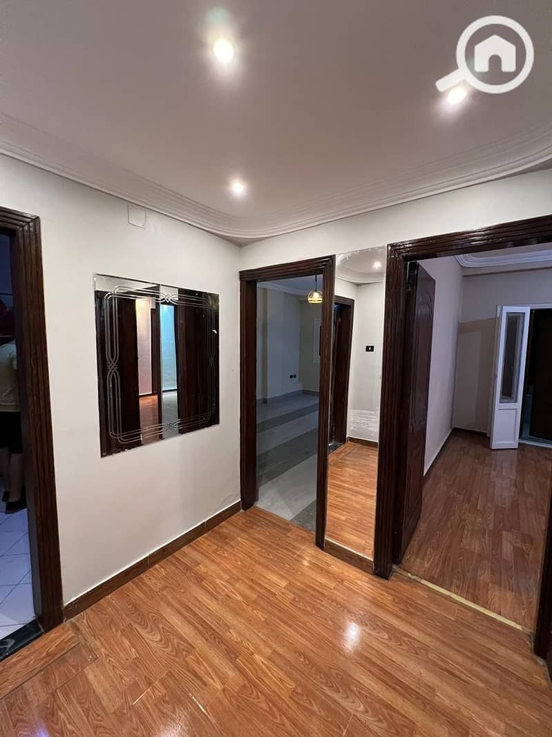 3 0ff54876-7e0b-43f8-911c-01435ba8ae4a. jpeg