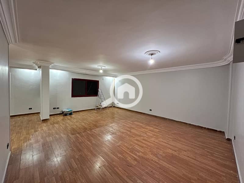 12 b12dc2b5-5275-4121-803e-7dc383127b0a. jpeg