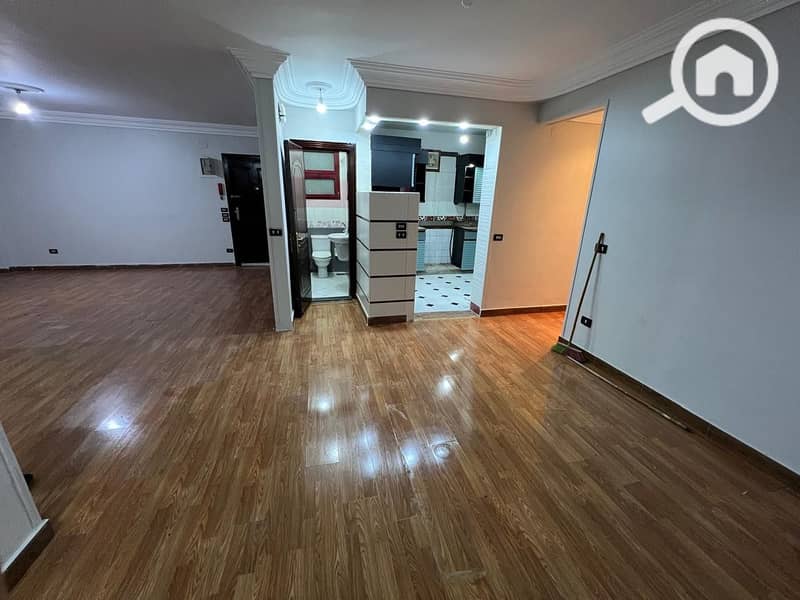 13 c4e168c1-5ec5-4ff9-8236-dedb578195d1. jpeg