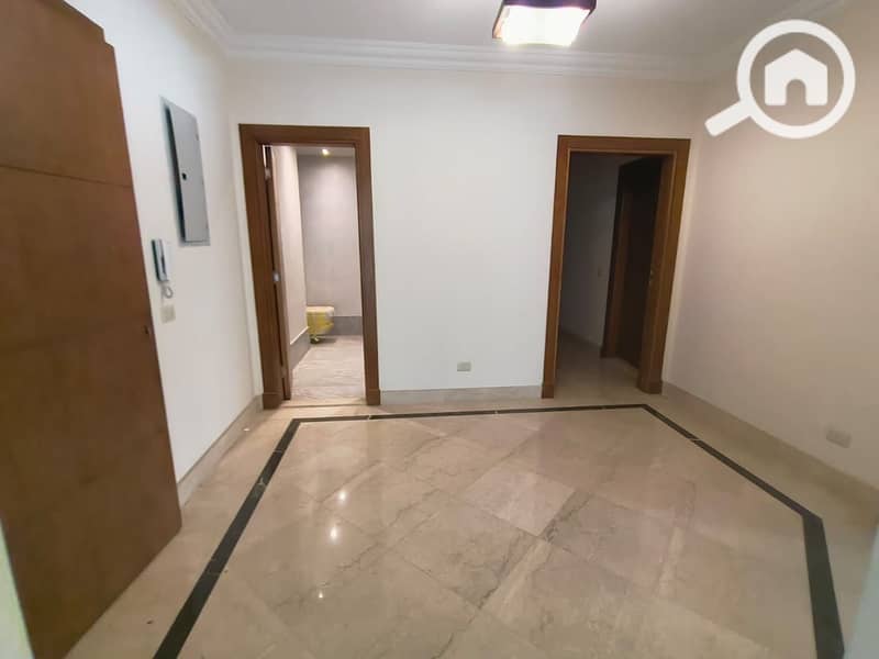 7 c3f82e66-f8fd-49e7-8d56-dafe8722d7be. jpeg