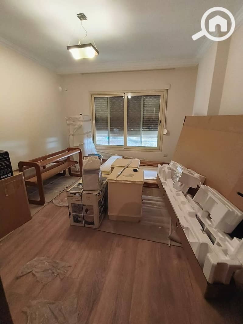 12 76b3f8b2-1eab-48fe-bf1e-d8acb875124c. jpeg