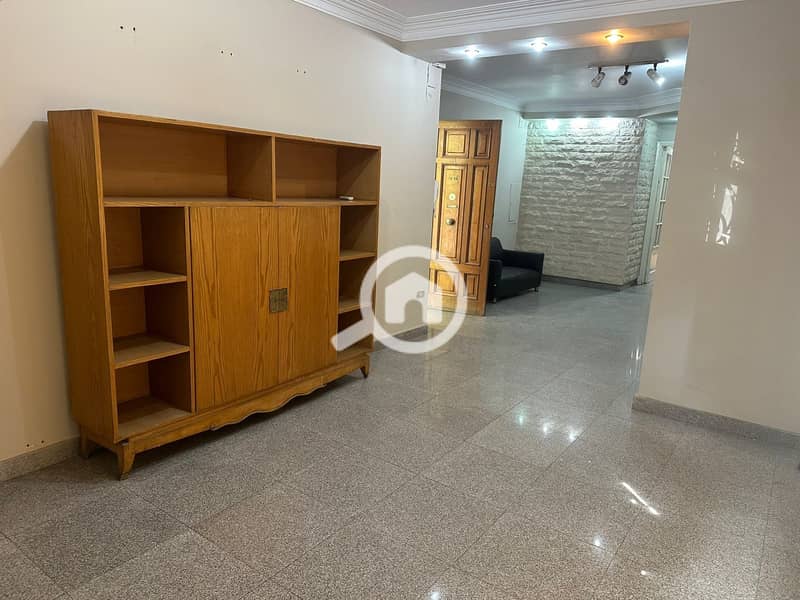 12 5f126df2-ed56-4eb9-9588-107ffd78632a. jpeg