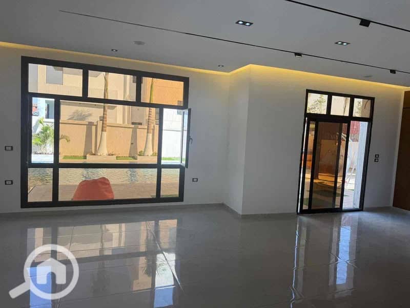 5 842fa2a1-f132-4919-a41a-345c06475600. jpg