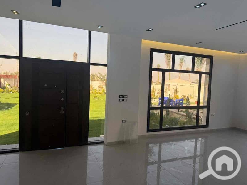 11 12c35801-f1b5-4d68-8451-d6acec95fea8. jpg